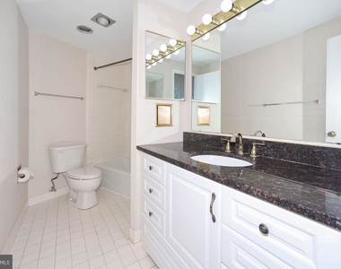 2555 Pennsylvania Ave Nw #1017 - Photo Thumbnail 11