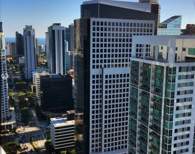 485 Brickell Ave - Photo Thumbnail 15