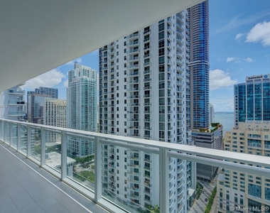 1080 Brickell Ave - Photo Thumbnail 13