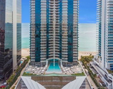 17121 Collins Ave - Photo Thumbnail 42