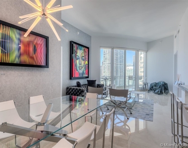 900 Brickell Key Blvd - Photo Thumbnail 4