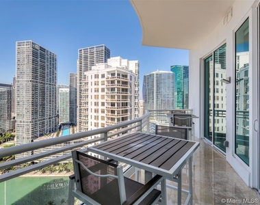 900 Brickell Key Blvd - Photo Thumbnail 18