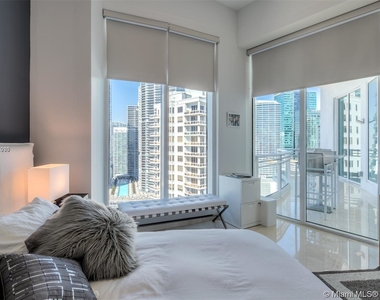 900 Brickell Key Blvd - Photo Thumbnail 21