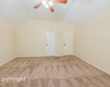 2614 Springstone Drive - Photo Thumbnail 8