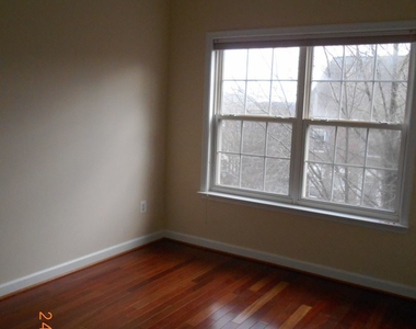 303 Ridgemont Ave - Photo Thumbnail 15