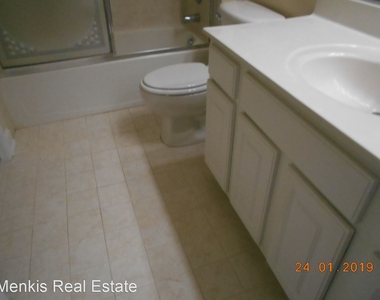 303 Ridgemont Ave - Photo Thumbnail 11