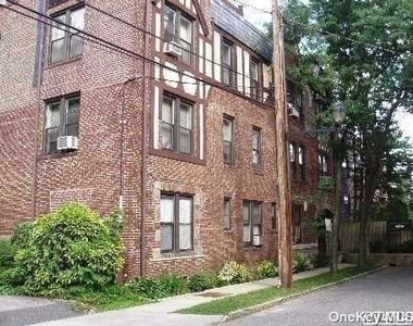 1 Hillside Avenue - Photo Thumbnail 10