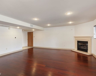 1409 Armacost Ave Apt 102 - Photo Thumbnail 1