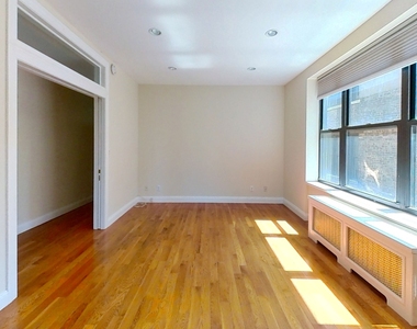 Spectacular 3 huge beds apartment in nice building  prime Washington heights for rent  - Photo Thumbnail 8