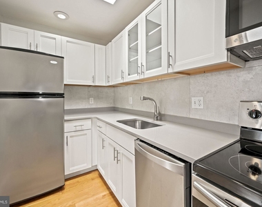 2145 California Street Nw - Photo Thumbnail 6