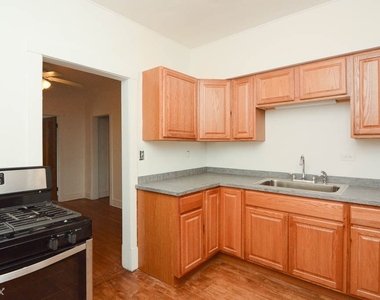 2835 W. Byron, Unit 1w - Photo Thumbnail 1