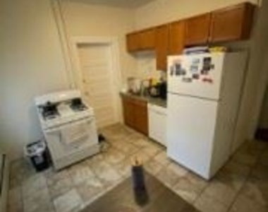 86 Prentiss St Apt 1 - Photo Thumbnail 6