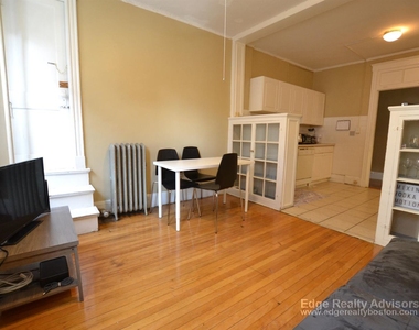 62 Egmont St Apt 4 - Photo Thumbnail 2