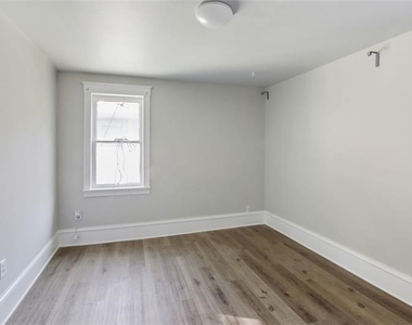 693 Myrtle Street Ne # 2 - Photo Thumbnail 11