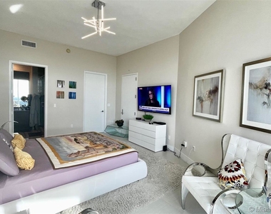 15811 Collins Ave - Photo Thumbnail 24