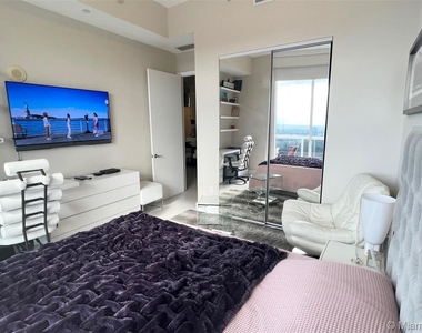 15811 Collins Ave - Photo Thumbnail 17