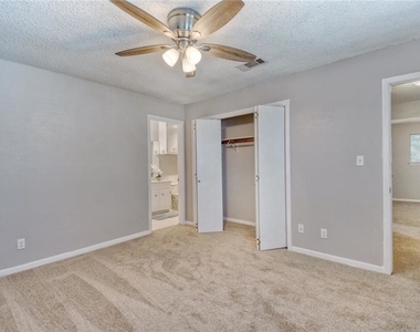 3222 Tamarron Blvd - Photo Thumbnail 16