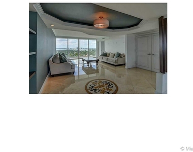 5900 Collins Ave - Photo Thumbnail 22