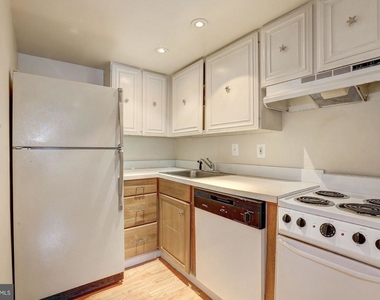 2501 Calvert St Nw #105 - Photo Thumbnail 8