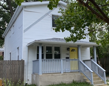 1718 Payne Street - Photo Thumbnail 0