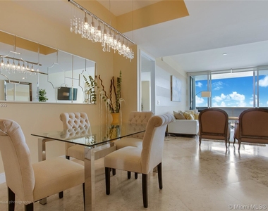 18101 Collins Ave - Photo Thumbnail 12