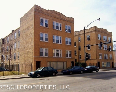 2557-2565 W Montrose Ave - Photo Thumbnail 0