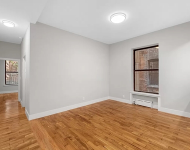 561 Lenox Avenue - Photo Thumbnail 4