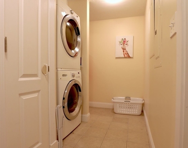 8 Delaware Pl Apt 1 - Photo Thumbnail 9