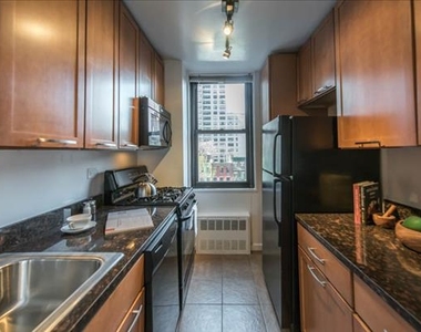 240 East 27th Street - Photo Thumbnail 2