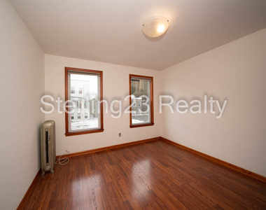 22-33 24th Street - Photo Thumbnail 2