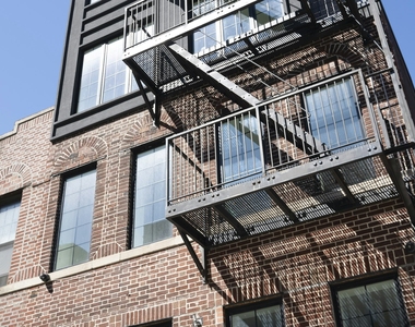 1691 Carroll Street - Photo Thumbnail 3