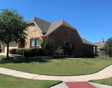 497 Chandler Court - Photo Thumbnail 1