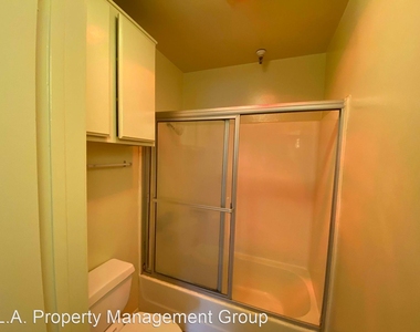 5143 Bakman Avenue #413 - Photo Thumbnail 12