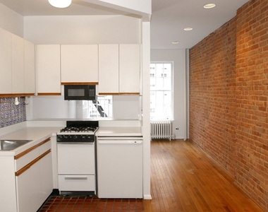 345 East 85th Street - Photo Thumbnail 0