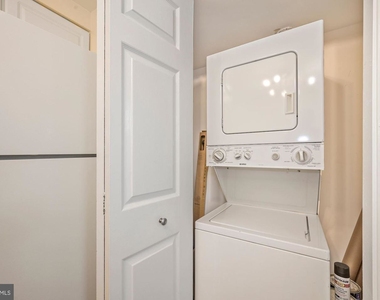 1080 Wisconsin Ave Nw #2015 - Photo Thumbnail 10