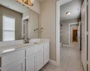 3605 Harvest Lane - Photo Thumbnail 30