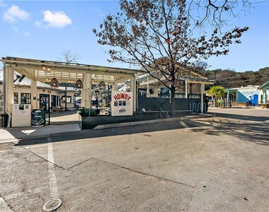 1600 Barton Springs Rd - Photo Thumbnail 32