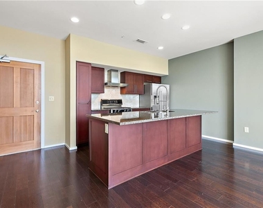 1600 Barton Springs Rd - Photo Thumbnail 7