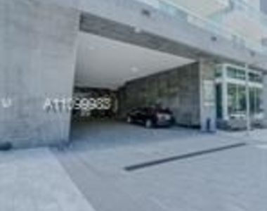 1080 Brickell Ave - Photo Thumbnail 10