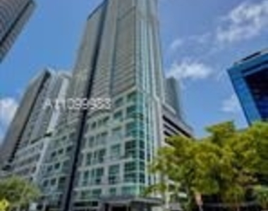 1080 Brickell Ave - Photo Thumbnail 11