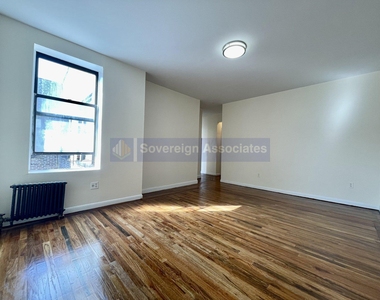 820 West 180th St - Photo Thumbnail 5