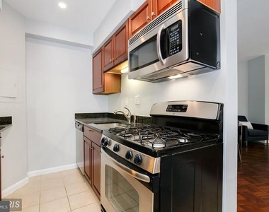 1711 Massachusetts Ave Nw #714 - Photo Thumbnail 7