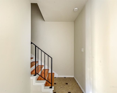 4217 Koehler Street - Photo Thumbnail 7