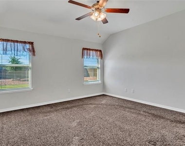 760 Jamestown Lane - Photo Thumbnail 28