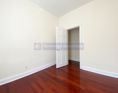 255 Fort Washington Avenue - Photo Thumbnail 5