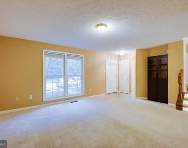 629 Budleigh Circle - Photo Thumbnail 5