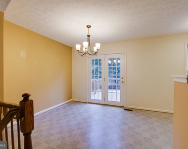 629 Budleigh Circle - Photo Thumbnail 8