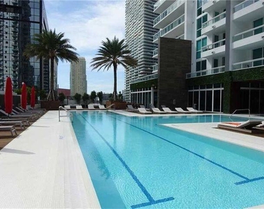 1080 Brickell Avenue - Photo Thumbnail 13