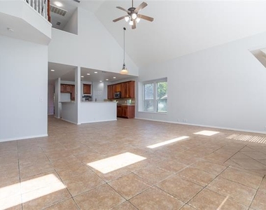 11551 Balcones Drive - Photo Thumbnail 5