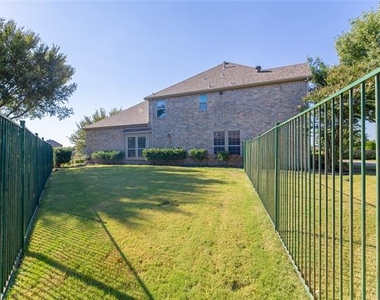 11551 Balcones Drive - Photo Thumbnail 37